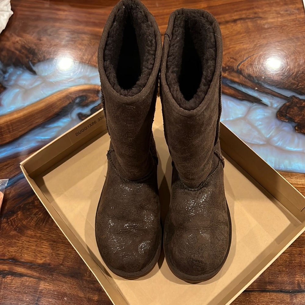 Uggs brown size 5W